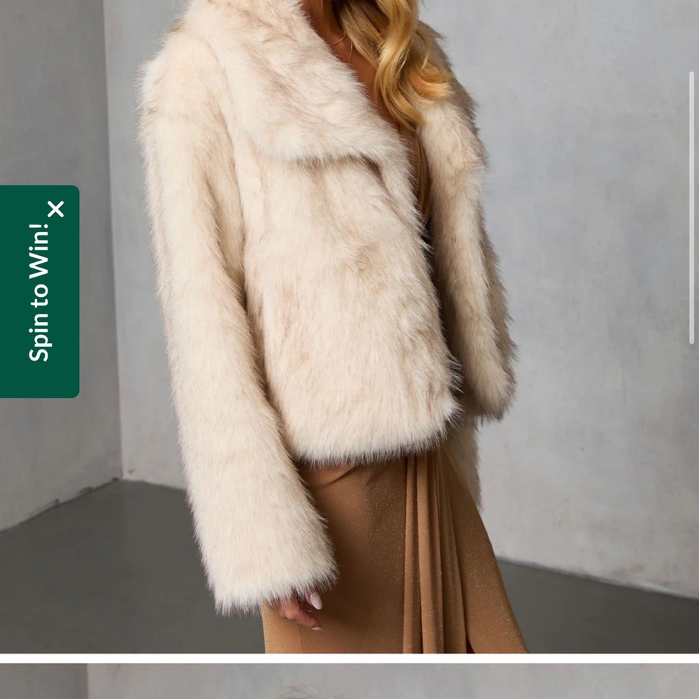 Vici Collection Keep Up with Me Faux Fur Coat size M never worn! - Picture 3 of 5